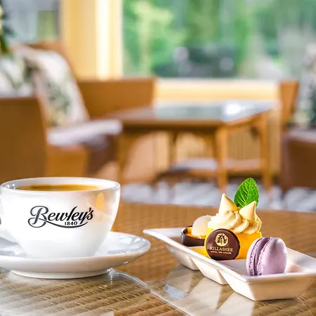 ホテル Killashee 4*